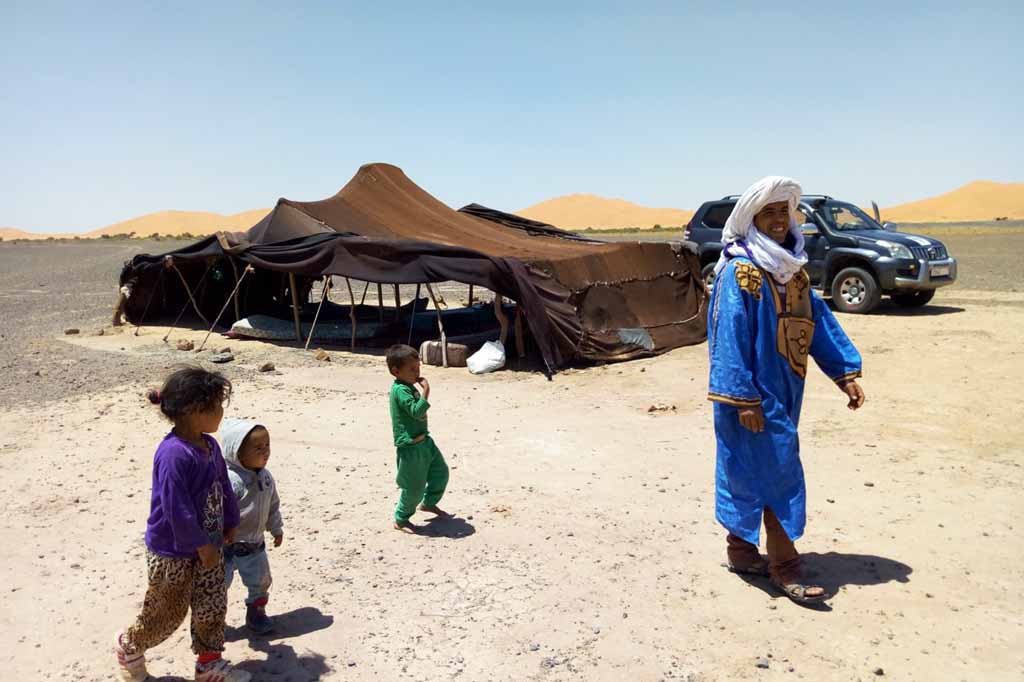 Visiting nomad family in the Sahara Desert
