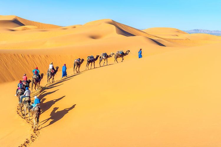 shared group tour from Chefchaouen 4 day trip to Merzouga desert